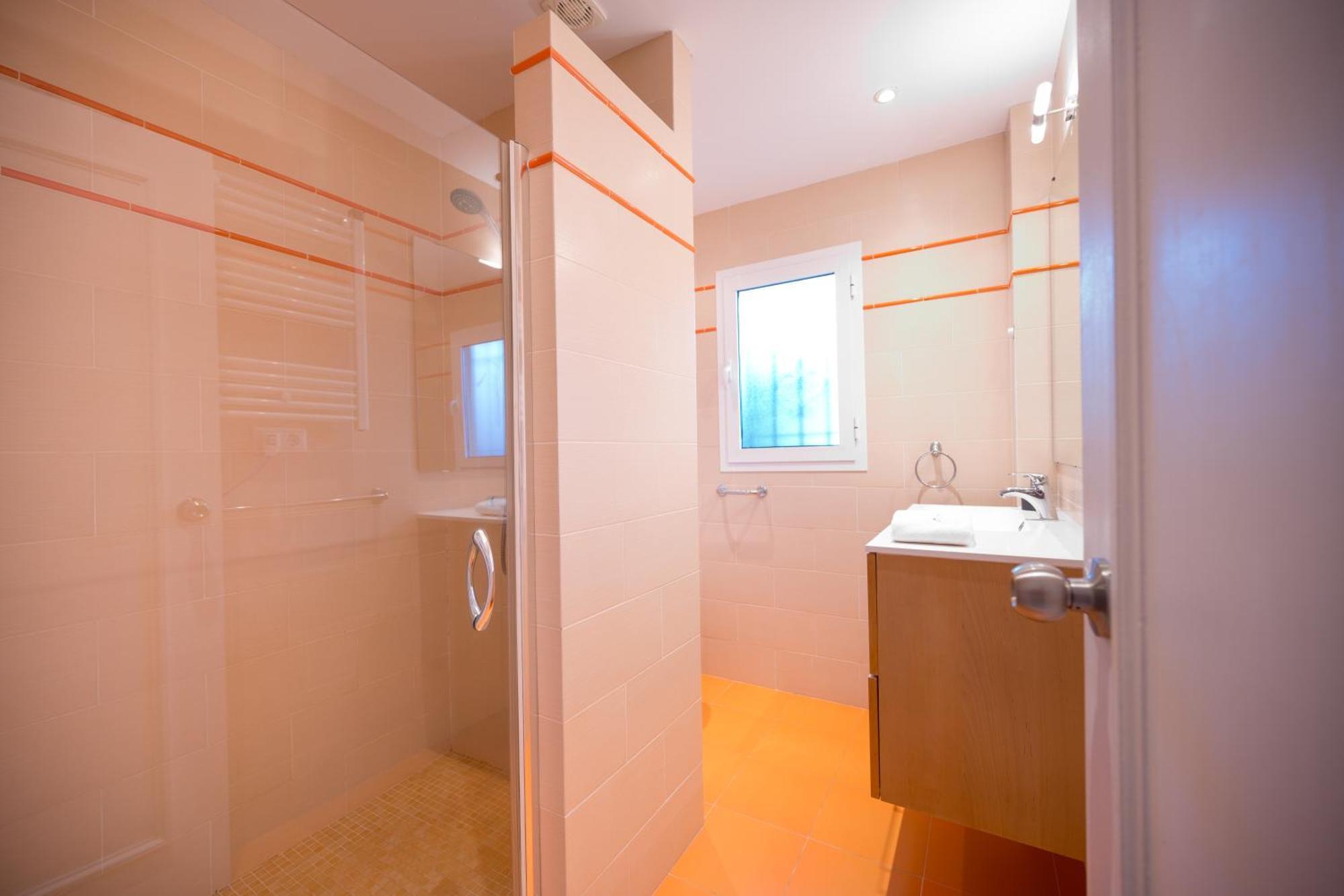 Typical Beach House Las Chapas Playa With Heated Pool Марбелья Екстер'єр фото